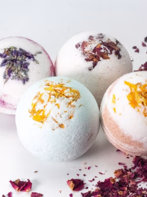handmade natural bath bomb
